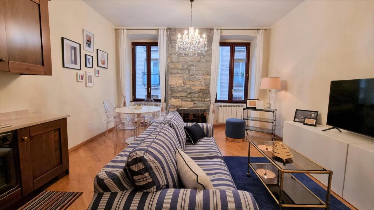 Palazzo Crispi - Boutique Apartment Triest Zewnętrze zdjęcie